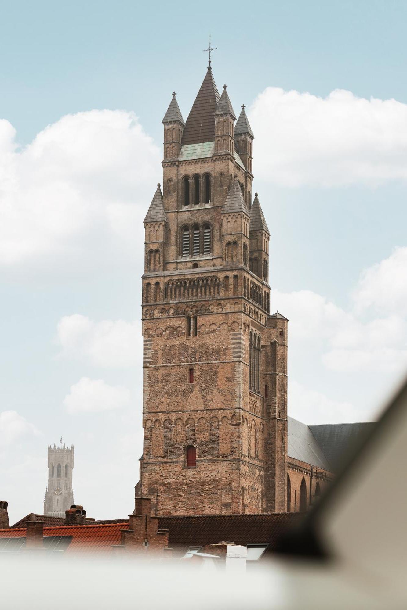 Highest Five By Romy&travis Appartement Brugge