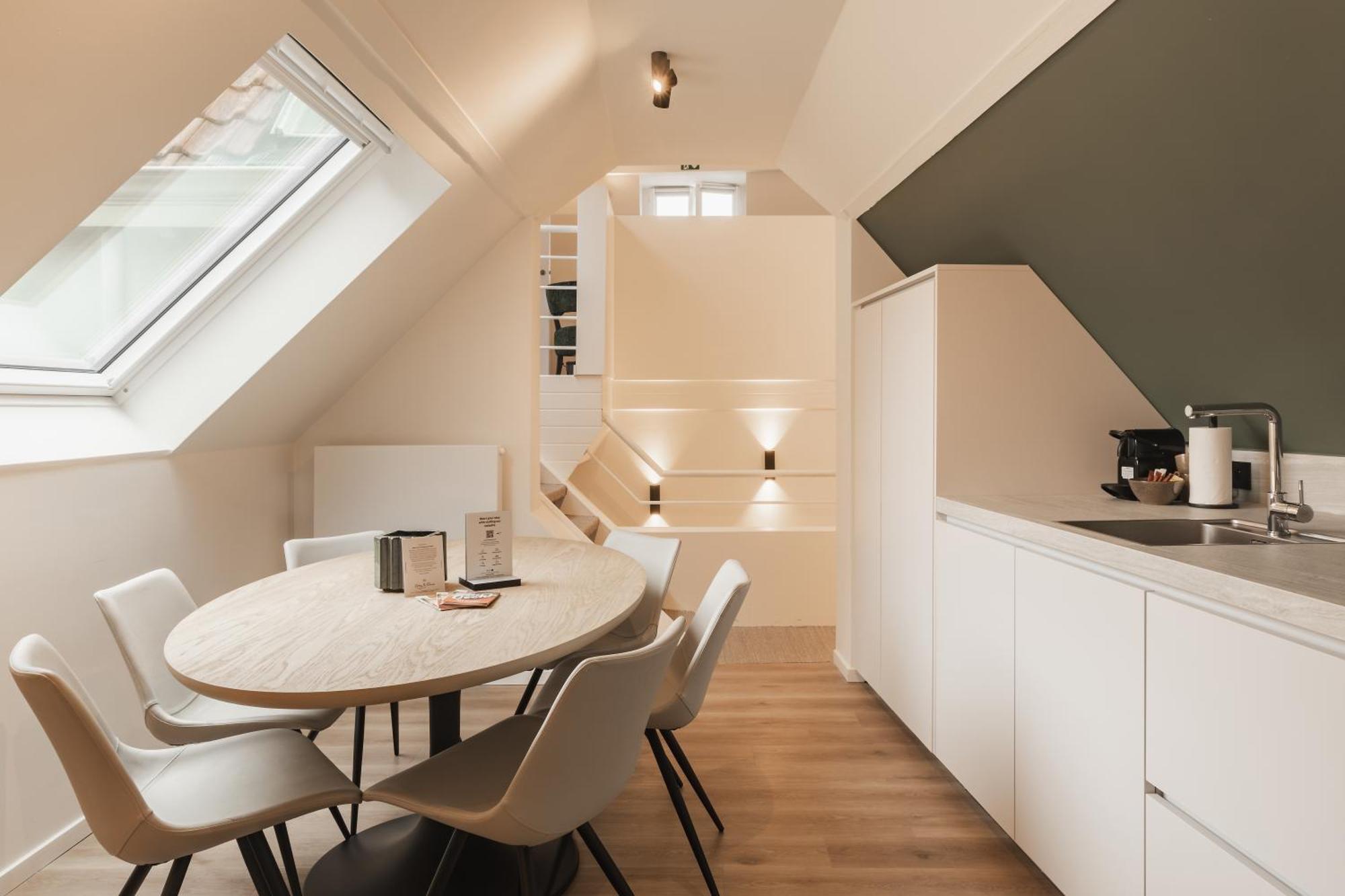 Highest Five By Romy&travis Appartement Brugge